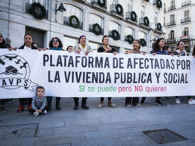 Concentración en Sol por “lo público y los derechos